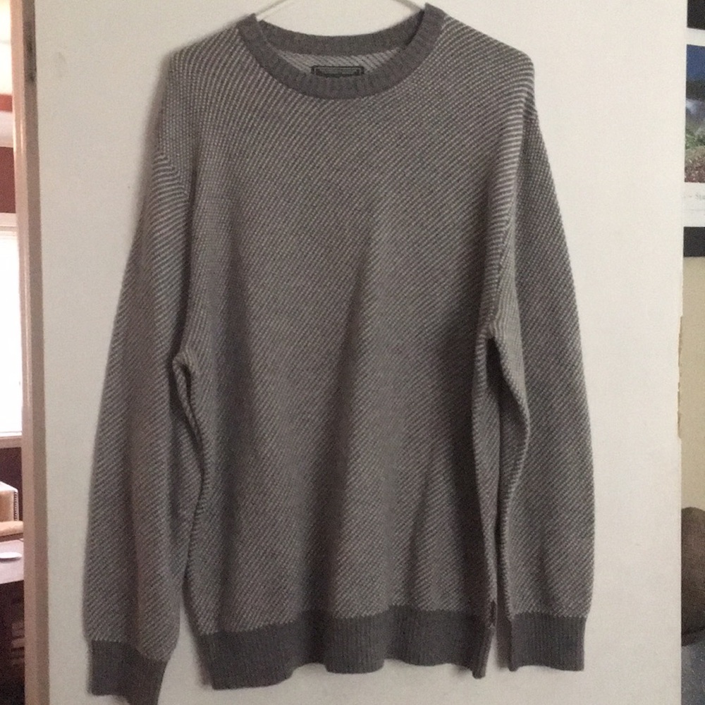 Woolrich NWT sweater